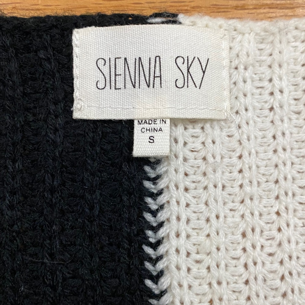 Sienna Sky‎ Split Knit Sweater Womens Small Black White Lace Up Grunge Edgy Alt - Picture 5 of 8